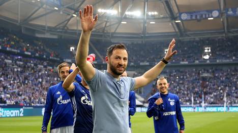 Domenico Tedesco bleibt Schalke 04 langfristig erhalten