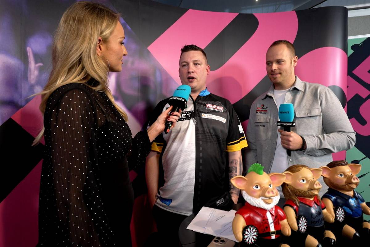 Chris Dobey gewinnt im Viertelfinale der Darts WM 2025 gegen Gerwyn Price und verrät SPORT1 im Interview, was er sich nach den vergebenen Matchdarts gedacht hat.