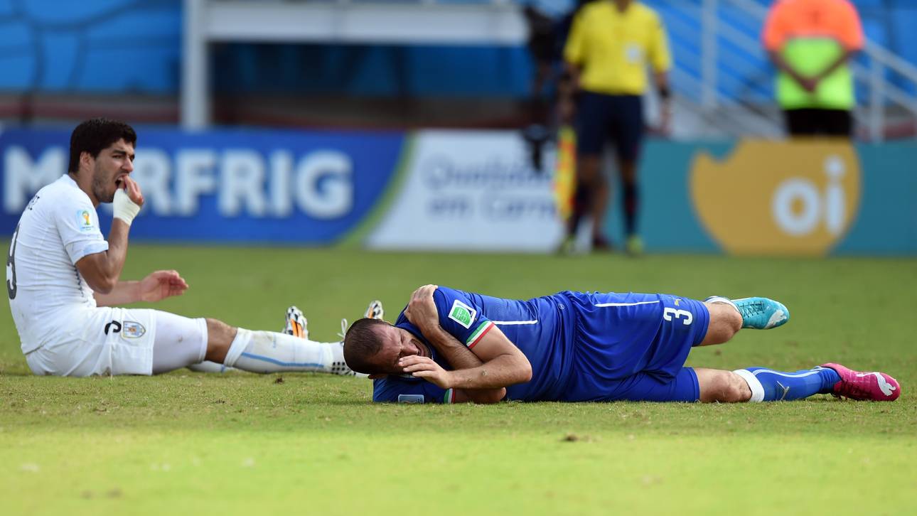 Beißer Suarez trifft auf Chiellini