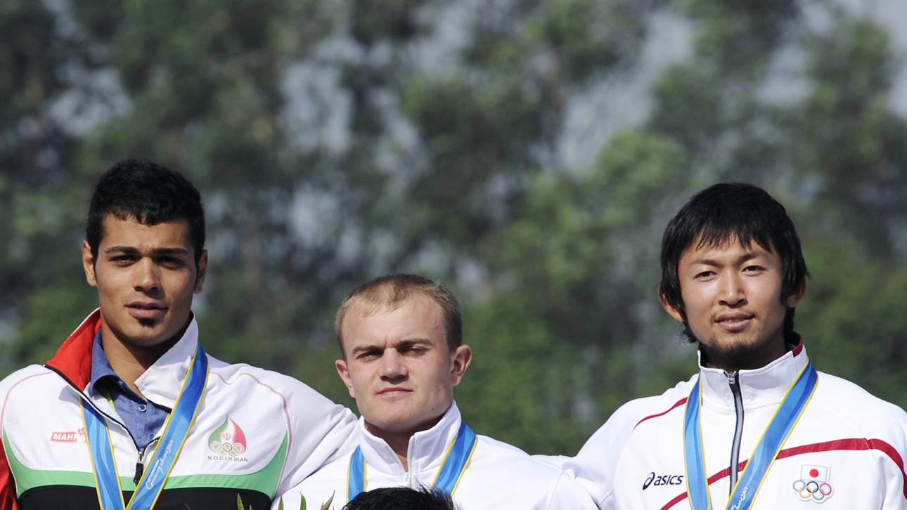 Japanischer Kanute dopt Gegner