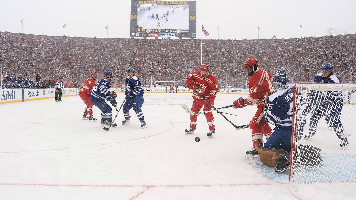 Das auch "Big House" genannte Stadion war 2014 auch Austragungsort des alljährlichen Winter Classic in der NHL zwischen den Detroit Red Wings und den Toronto Maple Leafs