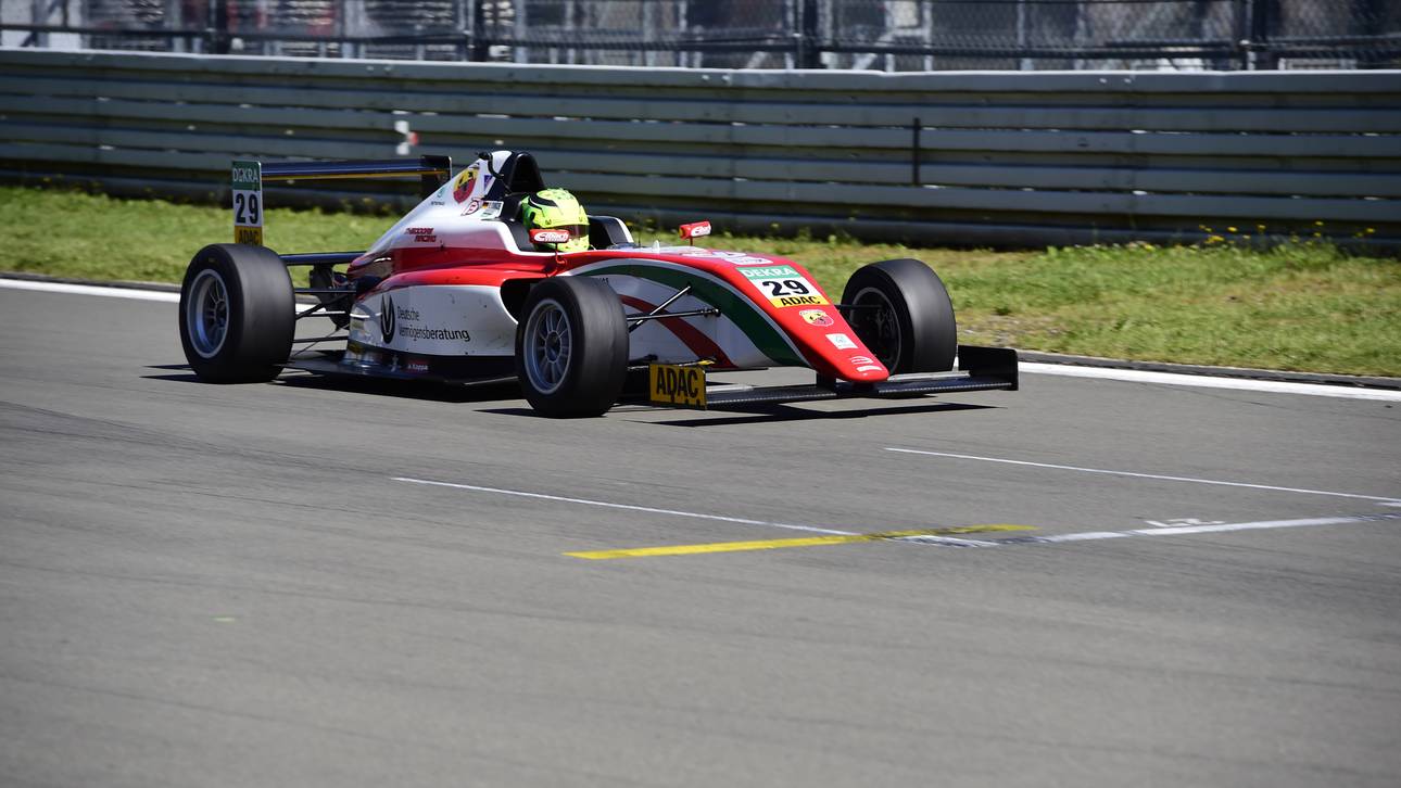 Schumacher sieht Titelchance