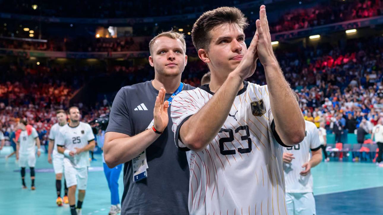 Handball-Held mit irrer Enthüllung