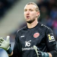 Der FSV Mainz 05 muss im Bundesligaspiel gegen den SC Freiburg am Sonntag auf seinen Stammkeeper verzichten.