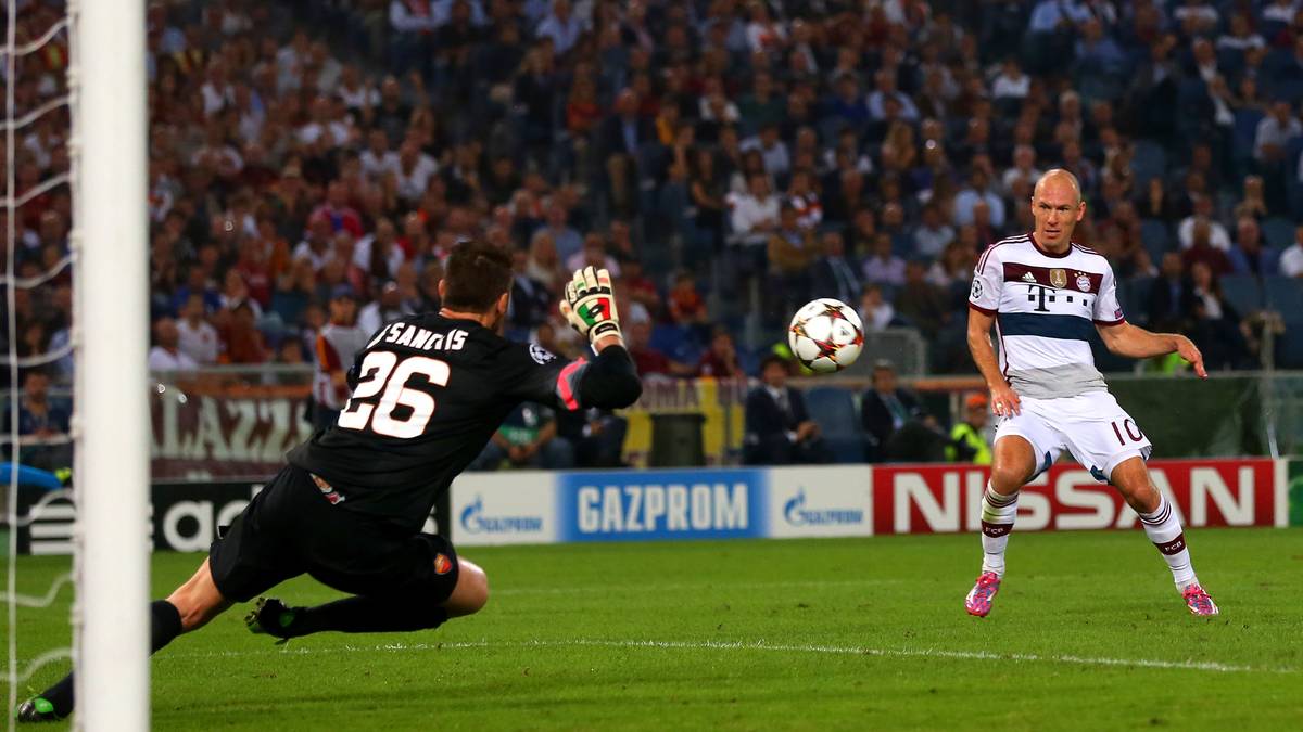 PLATZ 6: AS Rom - FC Bayern 1:7 - Mit einem furiosen 7:1 gewinnt der FCB am 21. Oktober 2014 auch beim AS Rom. Arjen Robben (r.) gelingt dabei ein Doppelpack. Insgesamt wurden schon 18-mal acht Treffer in einem CL-Spiel erzielt