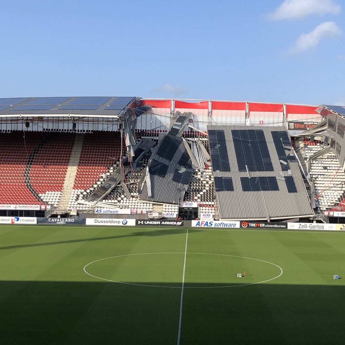 Alkmaar Einsturz Erstligisten Lassen Dachkonstruktionen Prufen