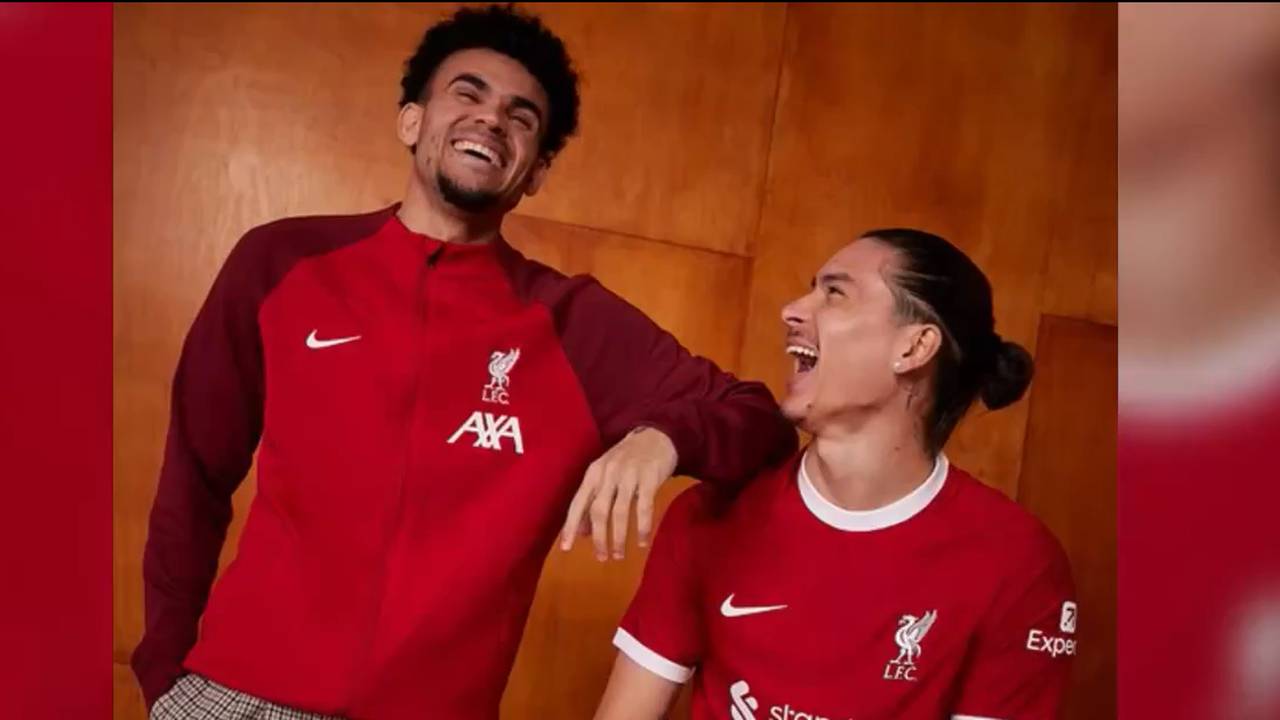 Zurück in die 70er! Der FC Liverpool begeistert mit neuem Heimtrikot für 2023/24