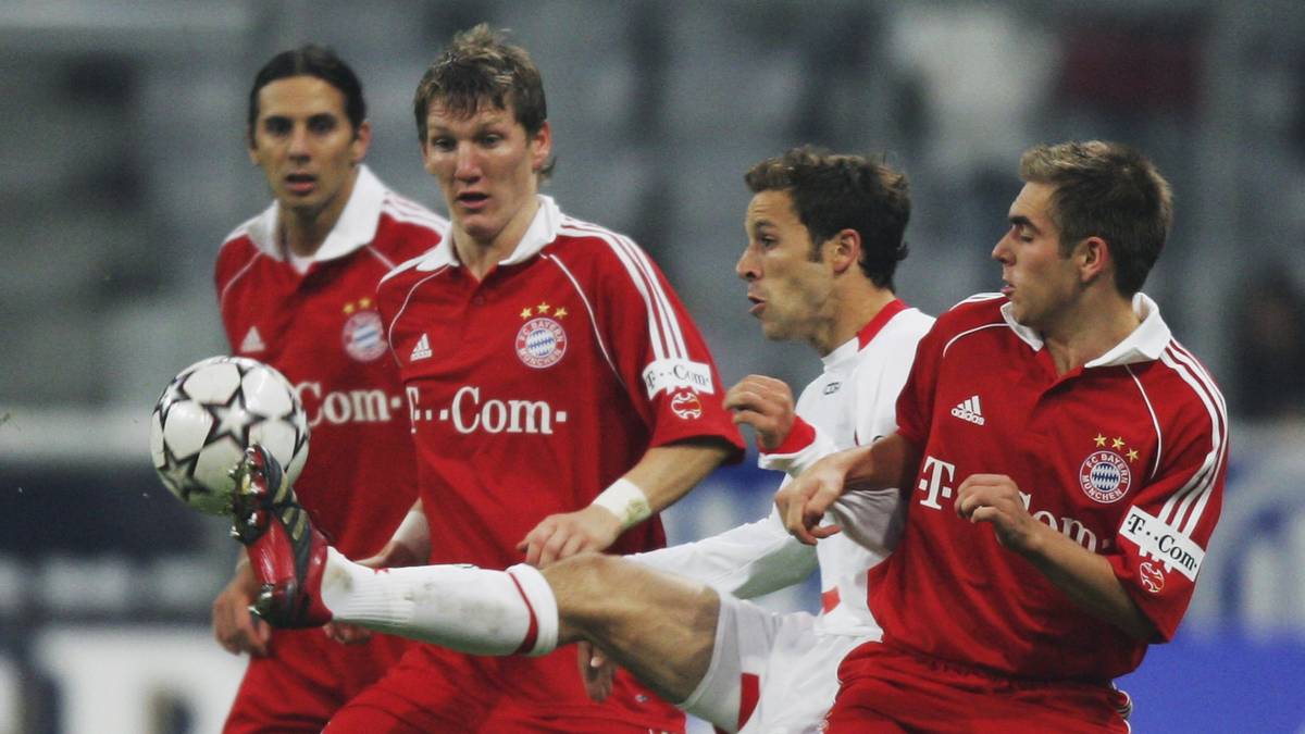 FC BAYERN MÜNCHEN (hier Bastian Schweinsteiger und Philipp Lahm): 55 Jahre - seit 1965/66