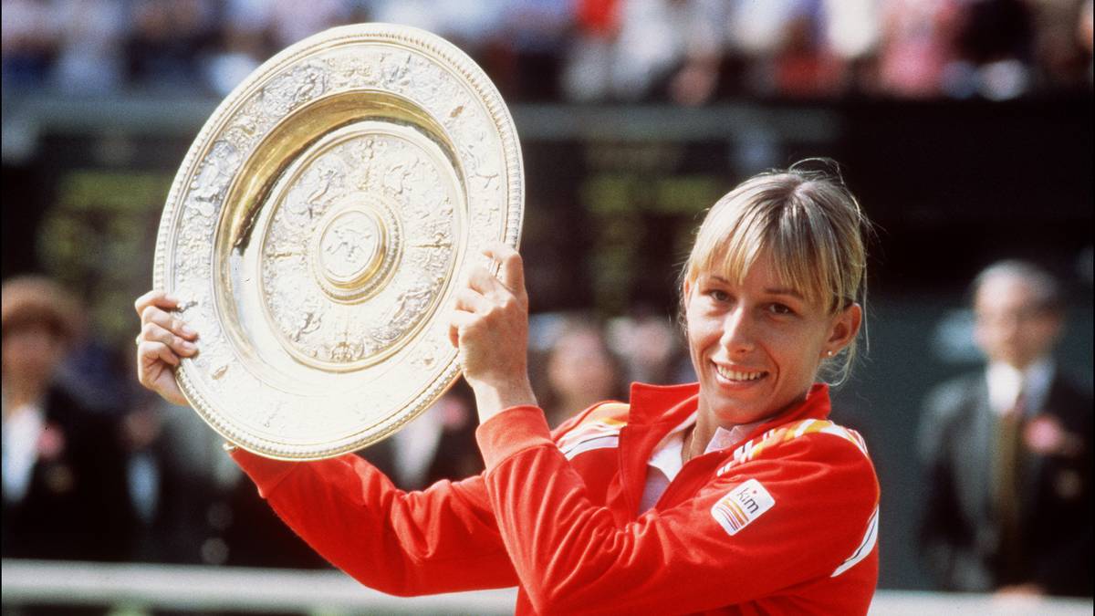 Nicht nur männliche Tennis-Legenden haben als Trainer eine neue Herausforderung gesucht: Auch die einstige Wimbledon-Seriensiegerin MARTINA NAVRATILOVA fand Ende 2014 den Weg ins Geschäft