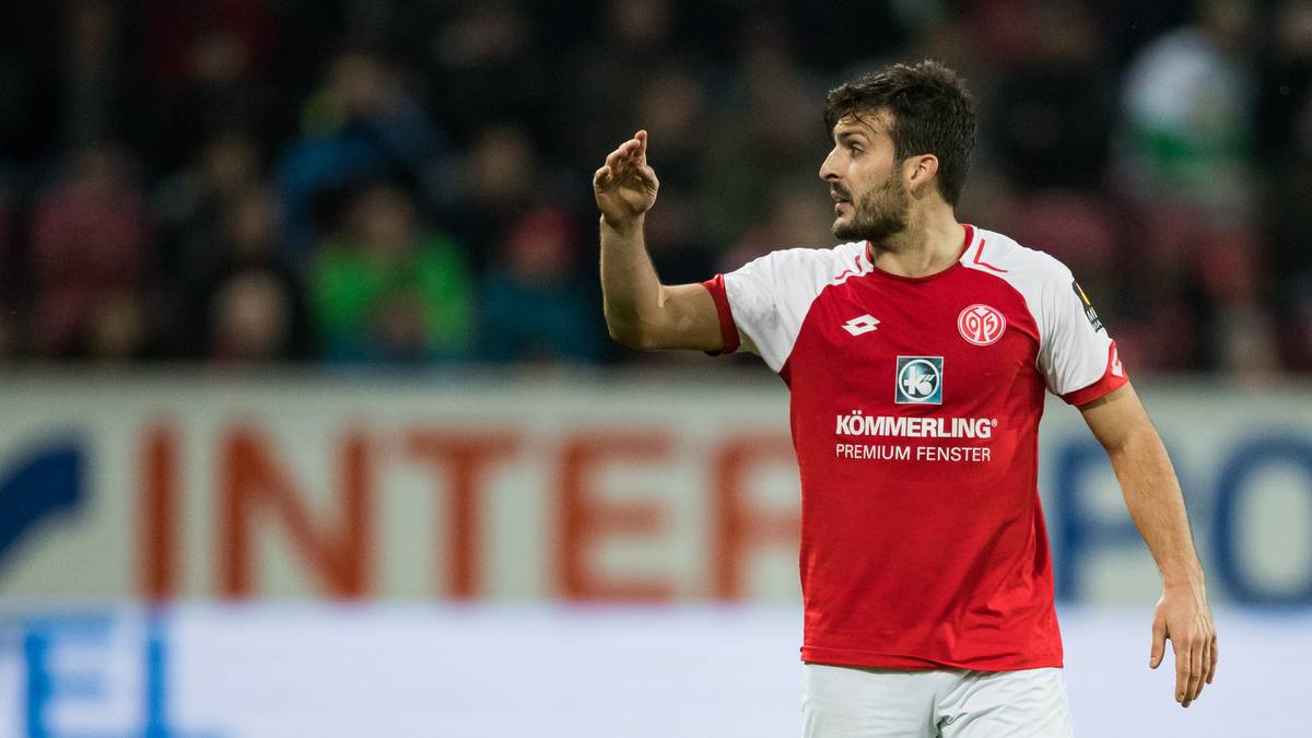 GIULIO DONATI: 29 Jahre, Rechtsverteidiger, zuletzt bei Mainz 05