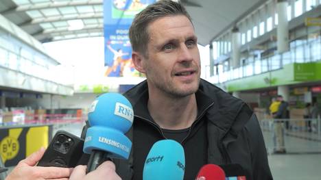 Nico Schlotterbeck fehlt dem BVB und der Nationalmannschaft länger als gedacht. Das teilt Sebastian Kehl kurz vor Abflug nach Barcelona mit. 