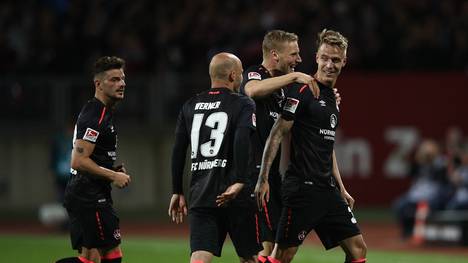 Ondrej Petrak (r.) brachte den 1. FC Nürnberg kurz vor der Pause in Führung