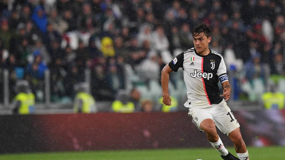 Im Rennen um den begnadeten Linksfuß scheint aktuell nur noch Paris Saint-Germain zu sein. Zuletzt platzte ein Deal zu den Tottenham Hotspur am Deadline-Day, da man wohl keinen gemeinsamen Nenner hinsichtlich der Bild-Rechte finden konnte