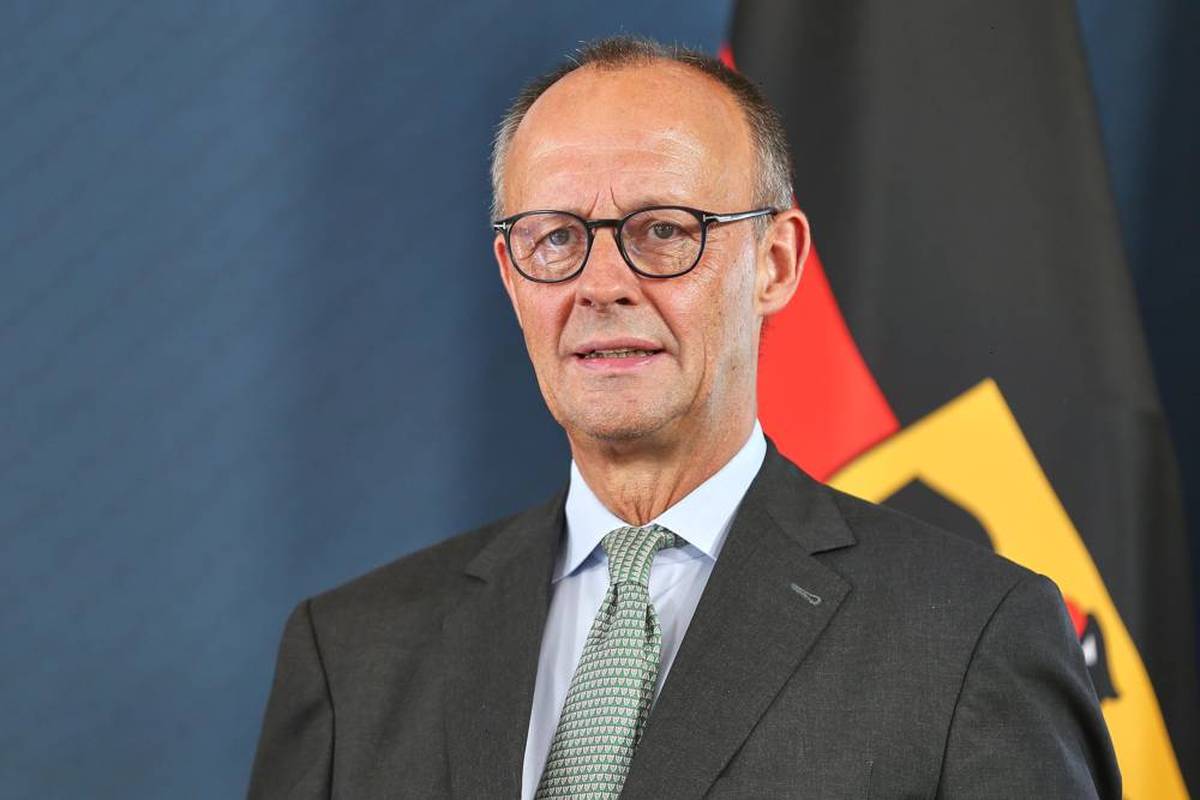 Merz gratuliert Basketballern