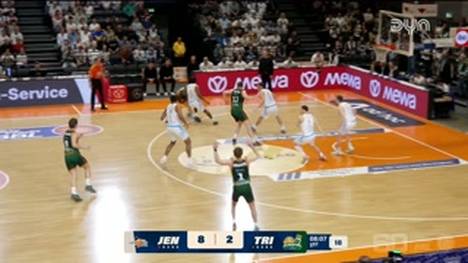 Die BBL-Highlights der Basketball-Partie Science City Jena - VET-CONCEPT Gladiators Trier im Video.