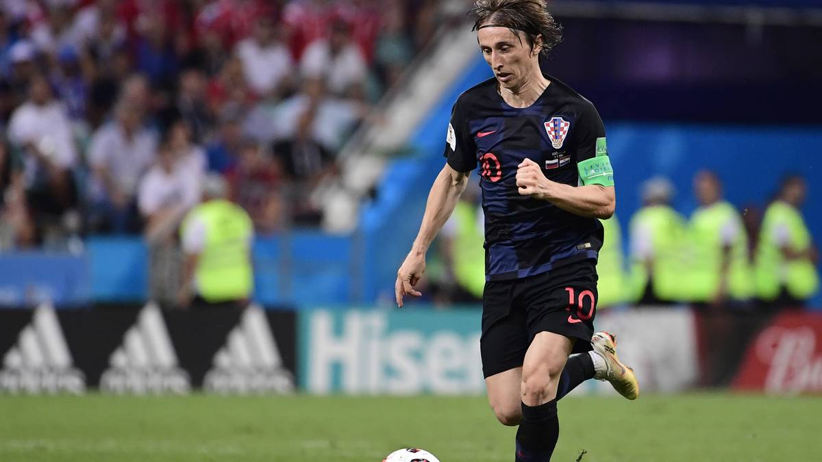 Der Superstar von Real Madrid ist der "Spiritus Rector" bei den Kroaten. Im Wechsel mit seinem kongenialen Partner auf der Doppel-Sechs, Ivan Rakitic, schaltet sich der 32-Jährige in Kroatiens Offensive ein. Ist auch selbst torgefährlich, daher Punkt für Kroatien: 5:3