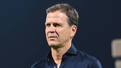 Die deutsche Nationalmannschaft steht nach der Auftaktpleite gegen Japan schon mit dem Rücken zur Wand. Danach sorgen Aussagen von Ilkay Gündogan für Aufsehen. Oliver Bierhoff widerspricht jedoch Gerüchten um Zoff im Team.