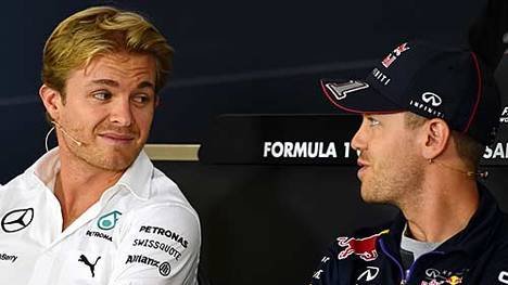Sebastian Vettel (r.) könnte bei Mercedes ein Duo mit Nico Rosberg bilden