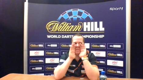 Dirk van Duijvenbode zeigt sich nach dem Sieg gegen Glen Durrant bei bester Laune und erklärt die Wichtigkeit seines 170er-Finishes.