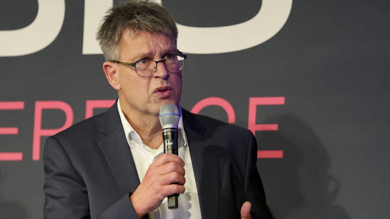 Weikert appelliert an neue Regierung: „Spaltung überwinden“