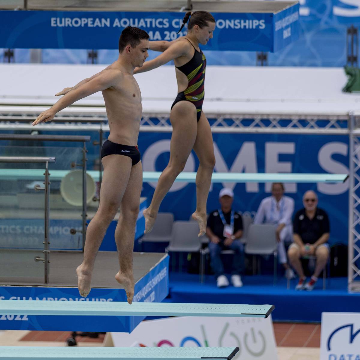 Die Olympiadritte Tina Punzel hat den deutschen Wasserspringern im vierten Finale die erste Medaille bei der Schwimm-EM in Rom beschert.