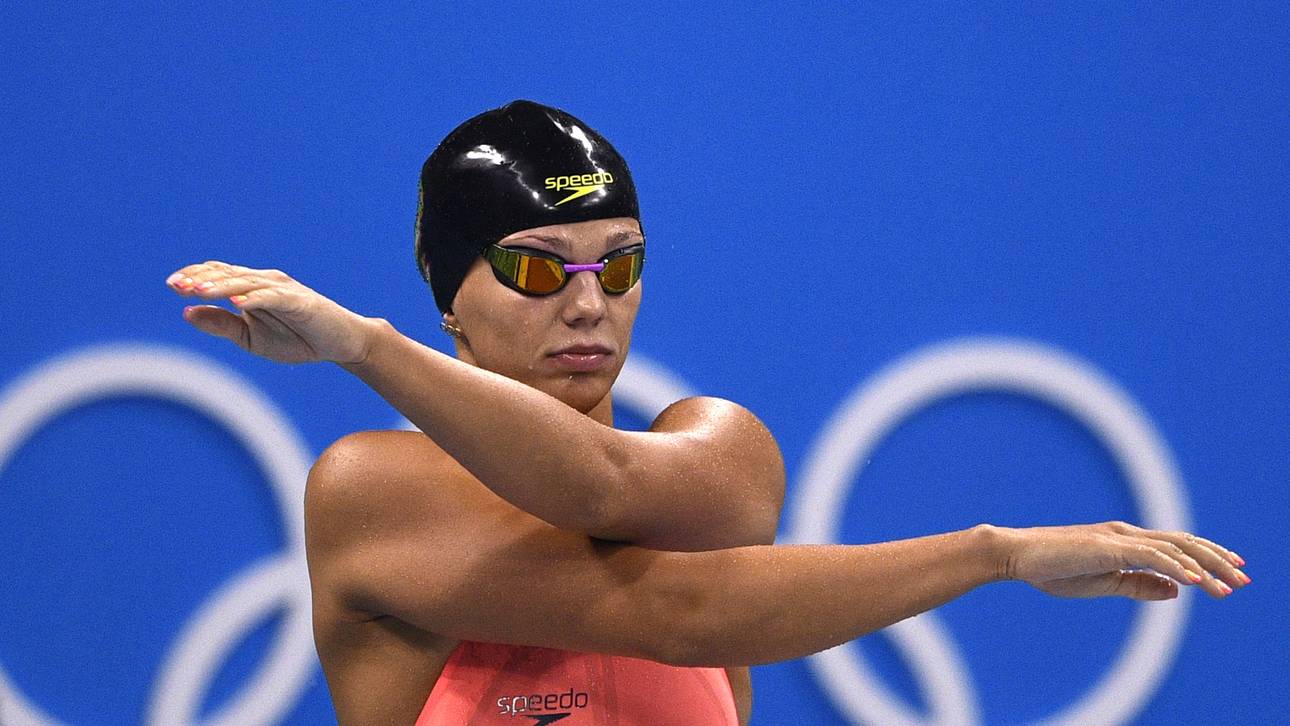 Jefimowa wird mit Pfiffen empfangen