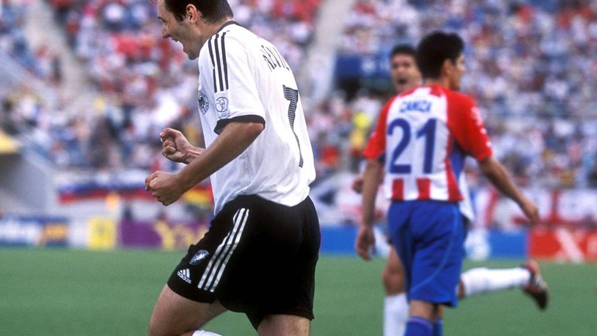 Oliver Neuville (Sturm): Sein Dropkick in der 89. Minute brachte den Sieg. Der Ex-Stürmer arbeitet seit 2012 bei Gladbach in verschiedenen Teams als Co-Trainer.