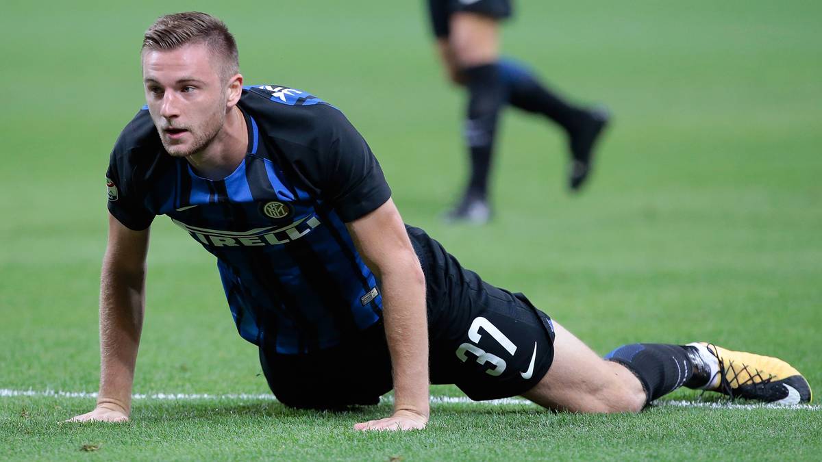 MILAN SKRINIAR (SVK, 22 - Inter Mailand): 23 Millionen Euro ließ sich Inter den Defensivspezialisten von Sampdoria Genua im letzten Sommer kosten. Dort ist er seitdem eine feste Bank in der Innenverteidigung