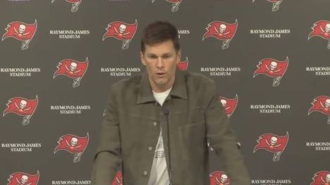 Gegen die New Orleans Saints erlebt der 43-Jährige ein Debakel. Nach dem Spiel zeigt sich der Quarterback enttäuscht.