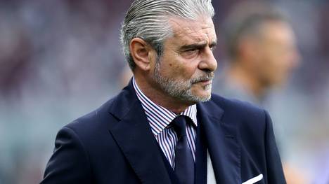 Gegen Juventus Turin wird wegen Bilanz-Unregelmäßigkeiten ermittelt. Nun sind sechs weitere Klubs in den Sog der Ermittlungen geraten.