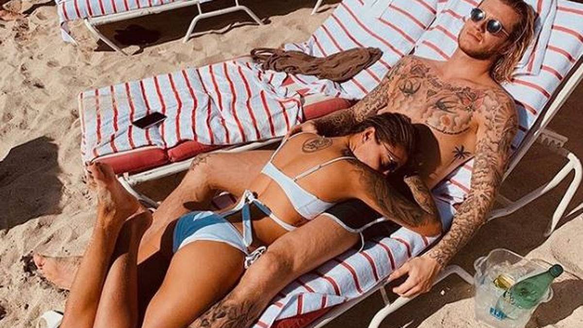 Verruchte Pause bei einem Torwart und seiner Liebe: Loris Karius genießt Sonne und Sophia Thomalla