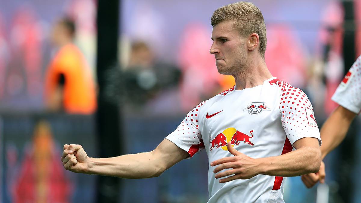 Immer wieder im Mittelpunkt steht Timo Werner. Der Star-Stürmer traf diese Saison zwölf Mal das gegnerische Tor