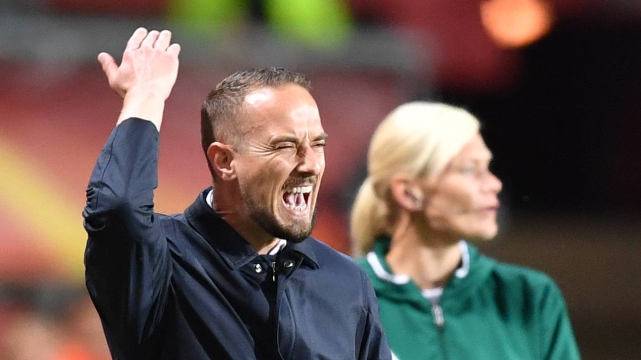 Aus für Englands Frauen-Trainer