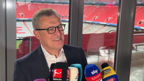 Thomas Müller wird am Wochenende sein letztes Heimspiel für den FC Bayern absolvieren. Jan-Christian Dreesen verrät nun ein Detail wie der Müller-Abschied von Statten geht.