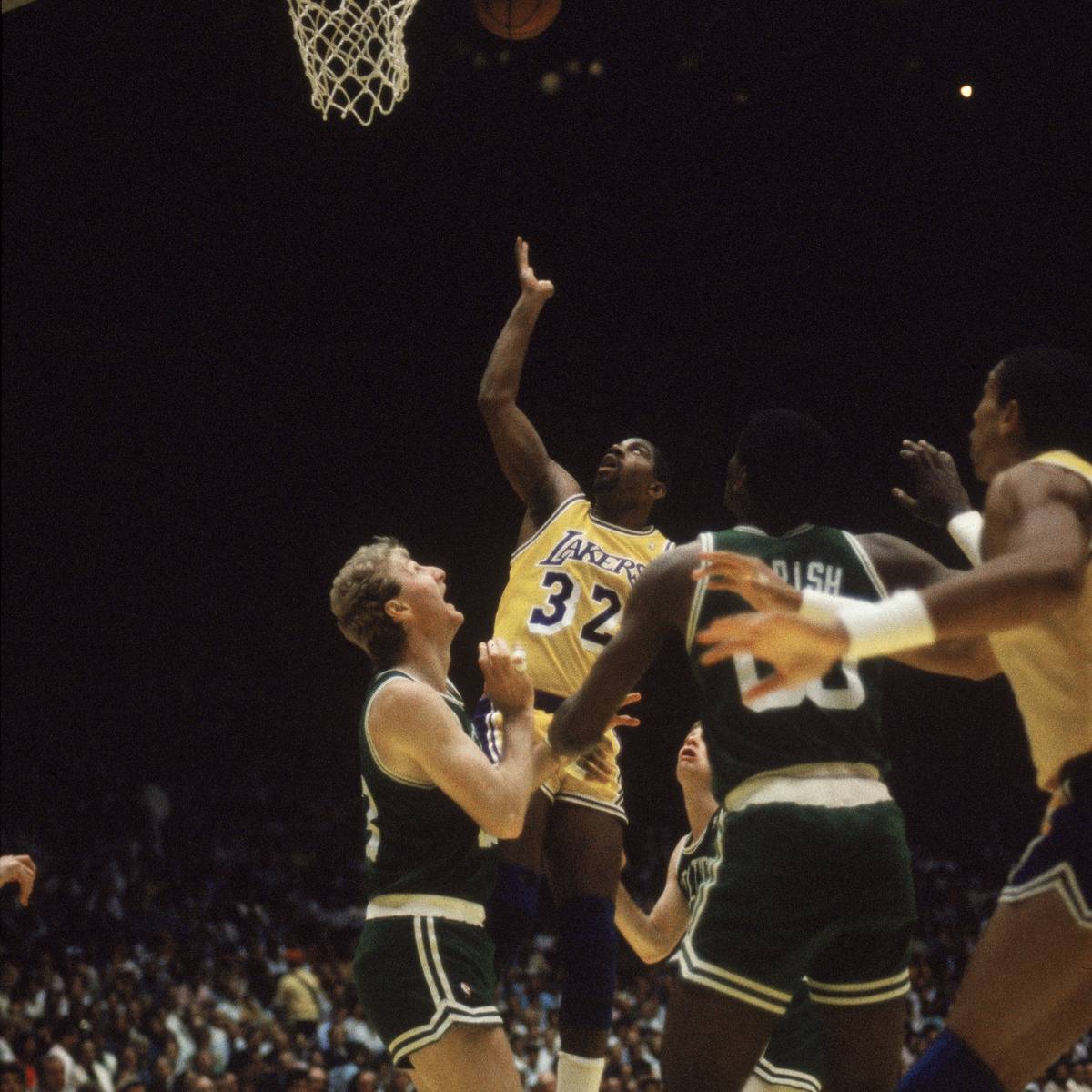 Earvin Magic Johnson Vs Larry Bird Aus Rivalitat Wird