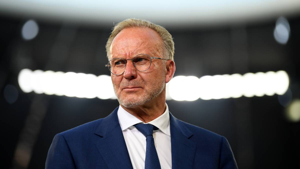 Der Vorstandsboss der Münchner stellt klar: "Wir haben ein gutes Verhältnis zu Manchester City, mit unserem Ex-Trainer Pep Guardiola, und Sané steht dort noch unter Vertrag. Weder optimistische noch pessimistische Aussagen helfen uns da."