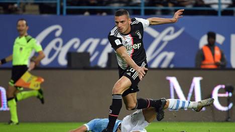 RIYADH, SAUDI ARABIA - DECEMBER 22:  Merih Demiral of Juventus competes for the ball during the Italian Supercup match between Juventus and SS Lazio  at King Saud University Stadium on December 22, 2019 in Riyadh, Saudi Arabia.  (Photo by Marco Rosi/Getty Images)
