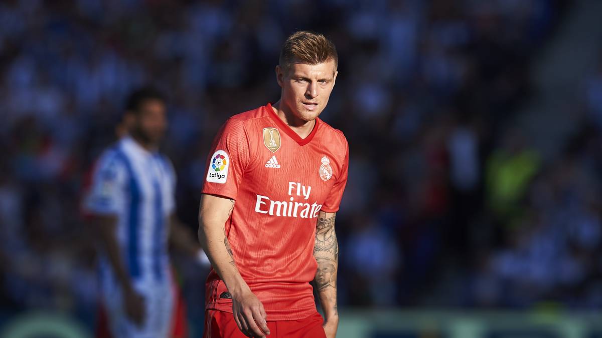 SPANIEN - TONI KROOS (Real Madrid): Beim Rekordmeister ist der Weltmeister von 2014 weiter unumstrittener Taktgeber im Mittelfeld - und erster Verfolger von Tabellenführer Barca. Zwei Tore und zwei Vorlagen in der laufenden Hinrunde