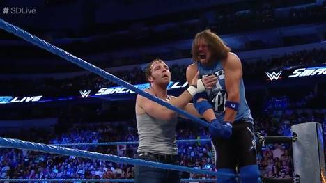 Dean Ambrose (l.) bereitete AJ Styles bei WWE SmackDown Live bittere Schmerzen