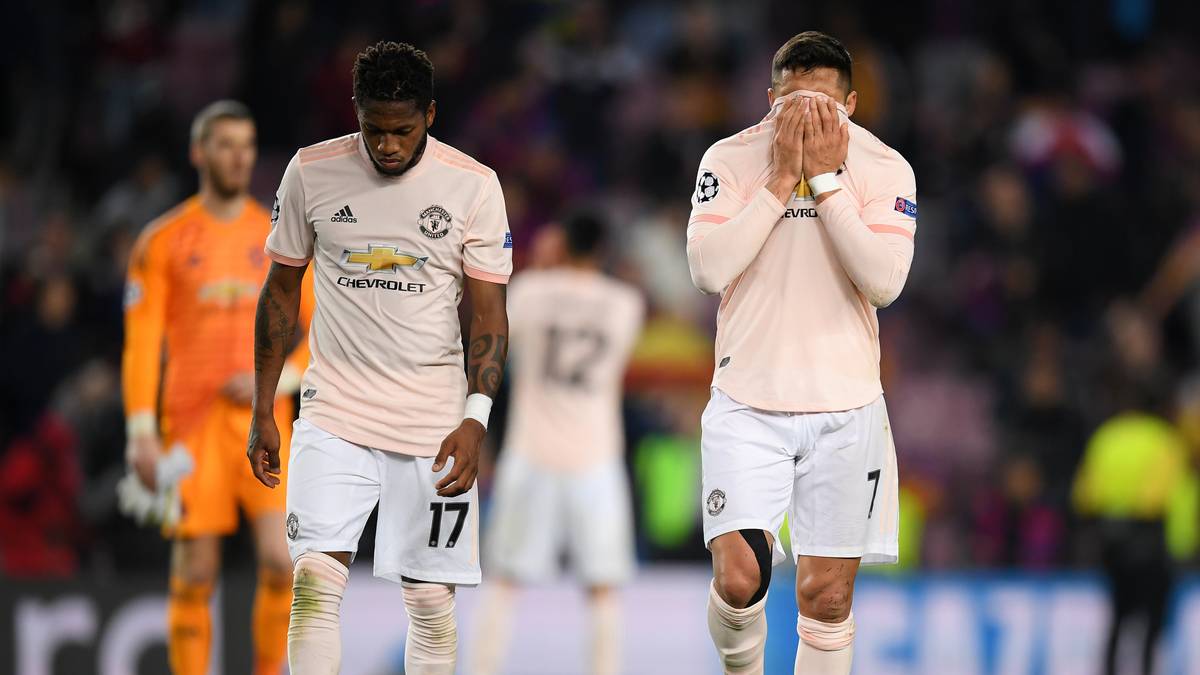 Seitdem zieht United noch dreimal ins Endspiel ein. Nach dem Erfolg im englischen Finale gegen Chelsea muss man sich zweimal gegen den FC Barcelona geschlagen geben, an denen der Klub in dieser Saison im Viertelfinale scheitert. Weiter als in die Runde der letzten Acht schafft es Manchester in den letzten sieben Jahren nie, 2014 verpasst man die Königsklasse sogar erstmals seit 1995 wieder komplett