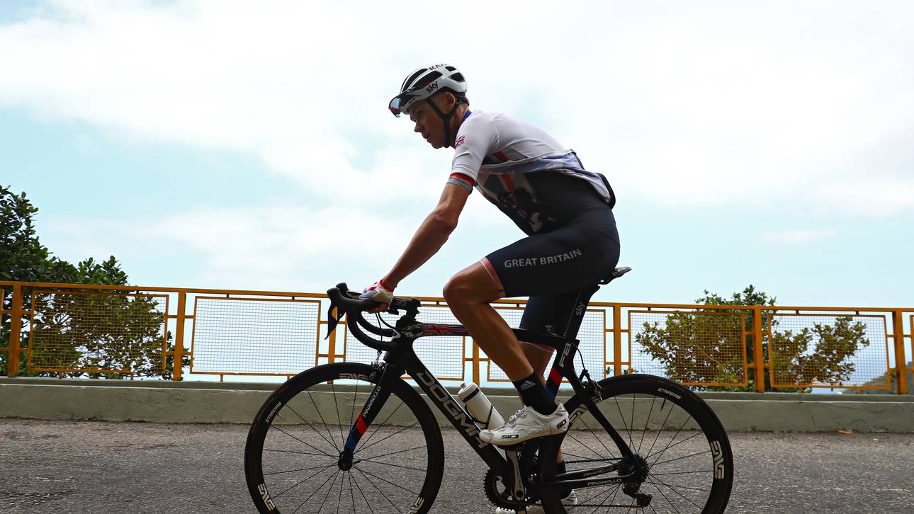 Nach Crash: Froome trainiert wieder