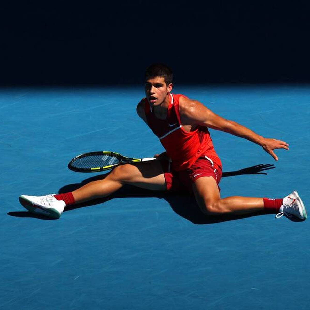 Wimbledonfinalist Matteo Berrettini hat das aufstrebende Toptalent Carlos Alcaraz bei den Australian Open nur mit viel Mühe in die Schranken gewiesen.