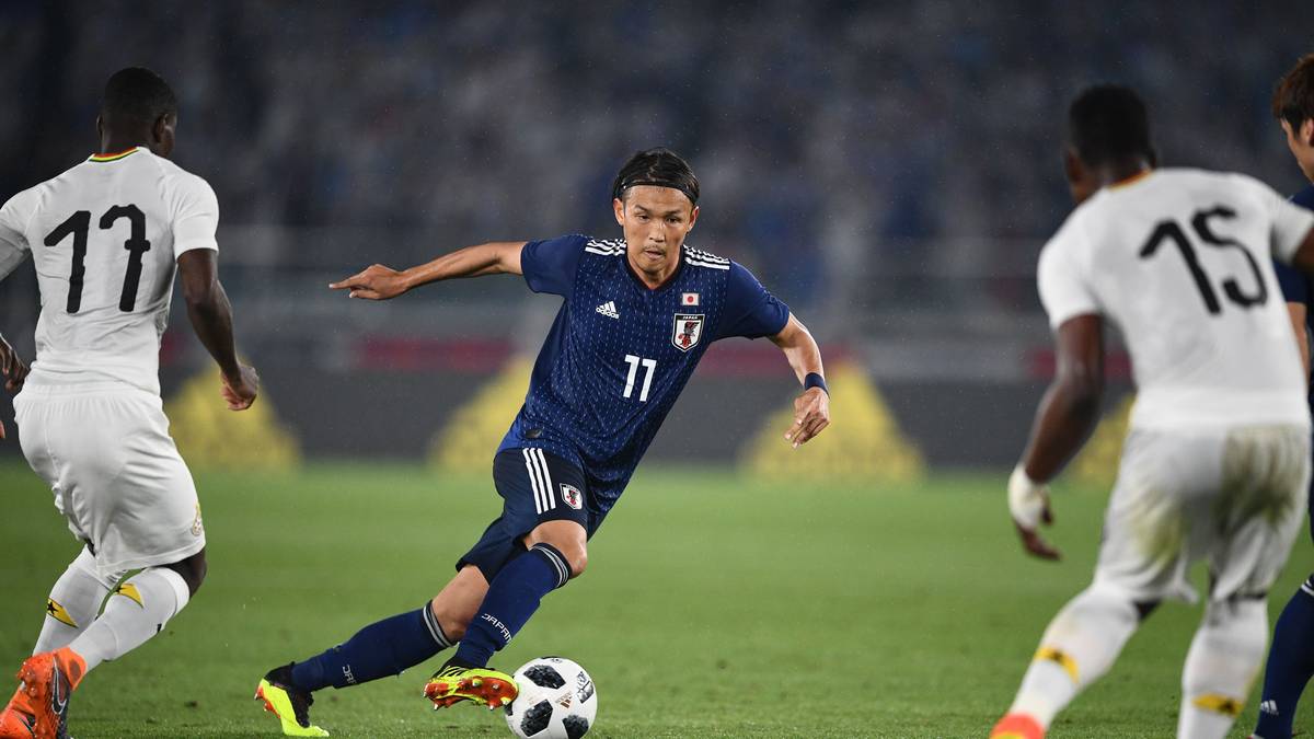 PLATZ 25 - JAPAN: Beim 0:2 gegen Ghana setzte Japan seinen Negativlauf fort, im März reichte es gegen die Ukraine und Mali ebenfalls nicht zu einem Sieg. Tests gegen die Schweiz und Paraguay stehen noch an, um sich für den offenen Kampf in Gruppe H zu wappnen