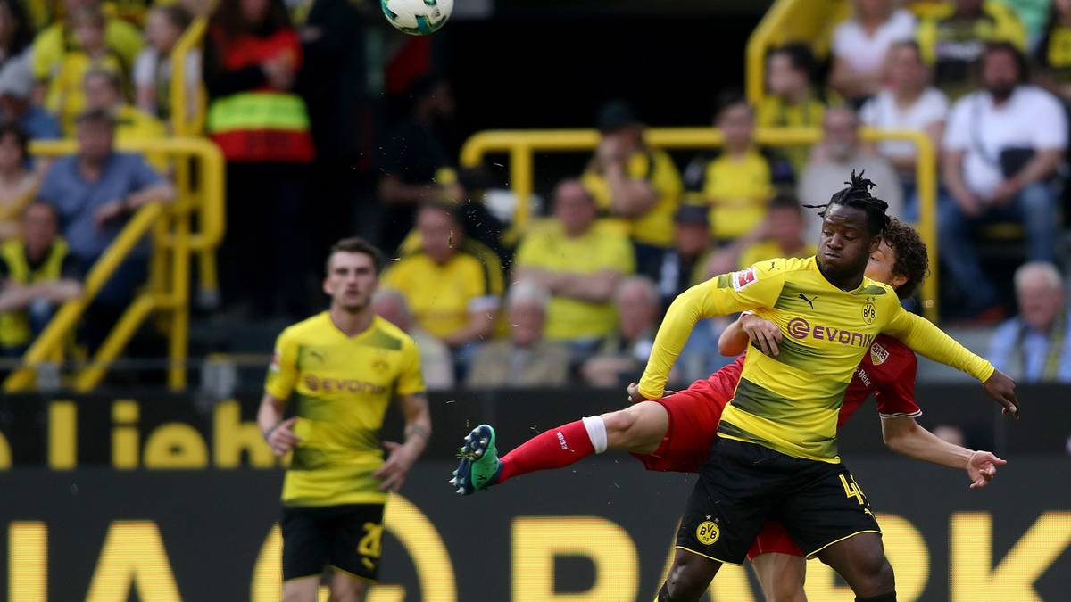Der 24-jährige Belgier gehört zu den wertvollsten Spielern im Team von Borussia Dortmund. Falls die Fans das ähnlich sehen, dürfte der Sprung ins TOTS garantiert sein