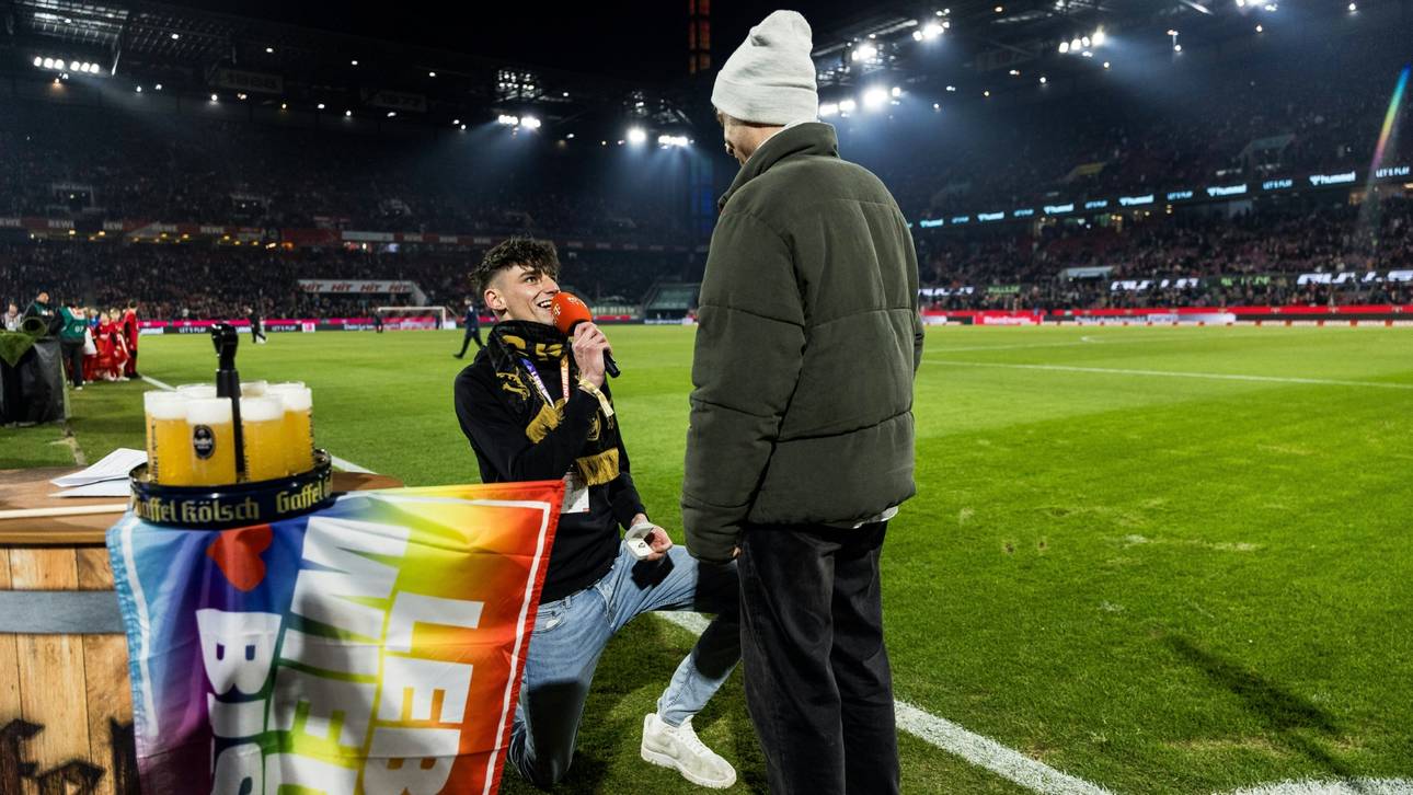 FC-Fan macht Antrag im Stadion