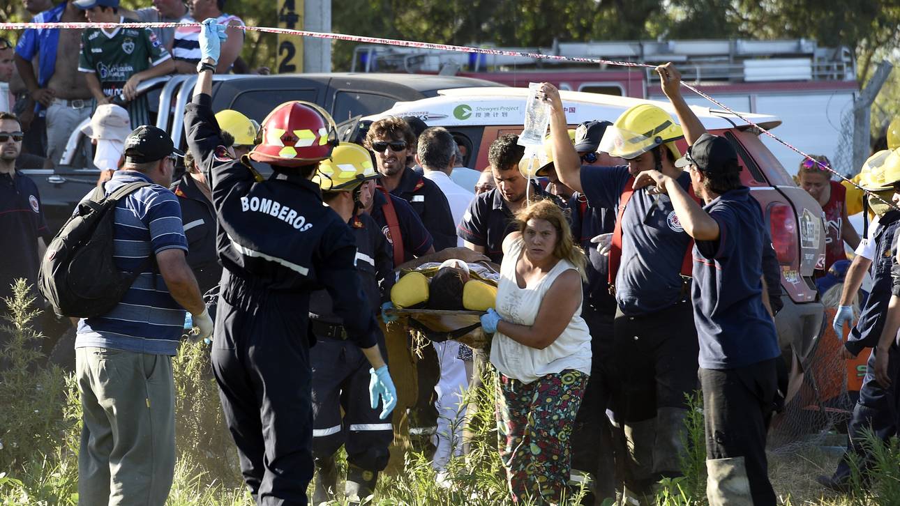 Horror-Unfall zum Dakar-Start