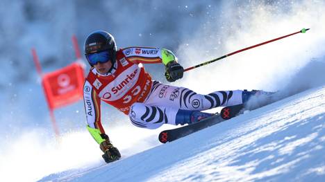 Jonas Stockinger beim Riesenslalom in Adelboden