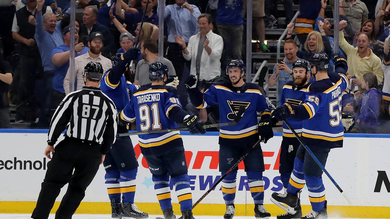 Blues gleichen Halbfinalserie aus