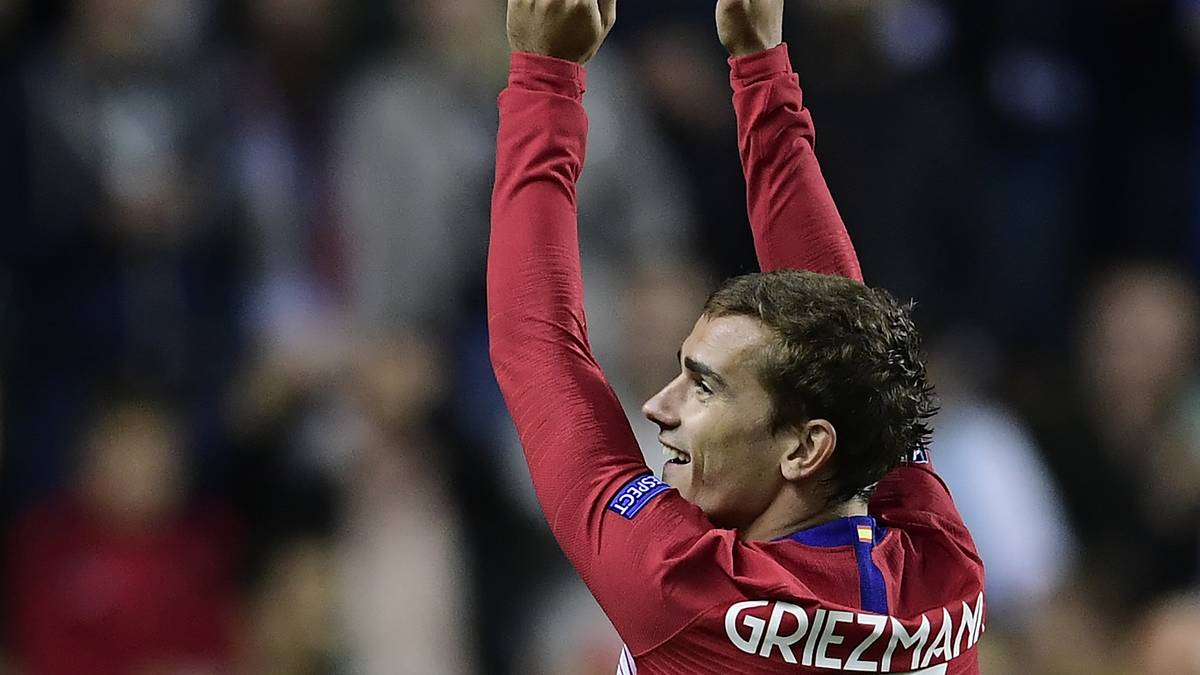 Auch der Name Antoine Griezmann (Marktwert: 120 Millionen Euro) spukt immer wieder durch die Säbener Straße. Kurz vor der WM entschied sich Griezmann öffentlichkeitswirksam für eine Vertragsverlängerung bis 2023 bei Atletico Madrid