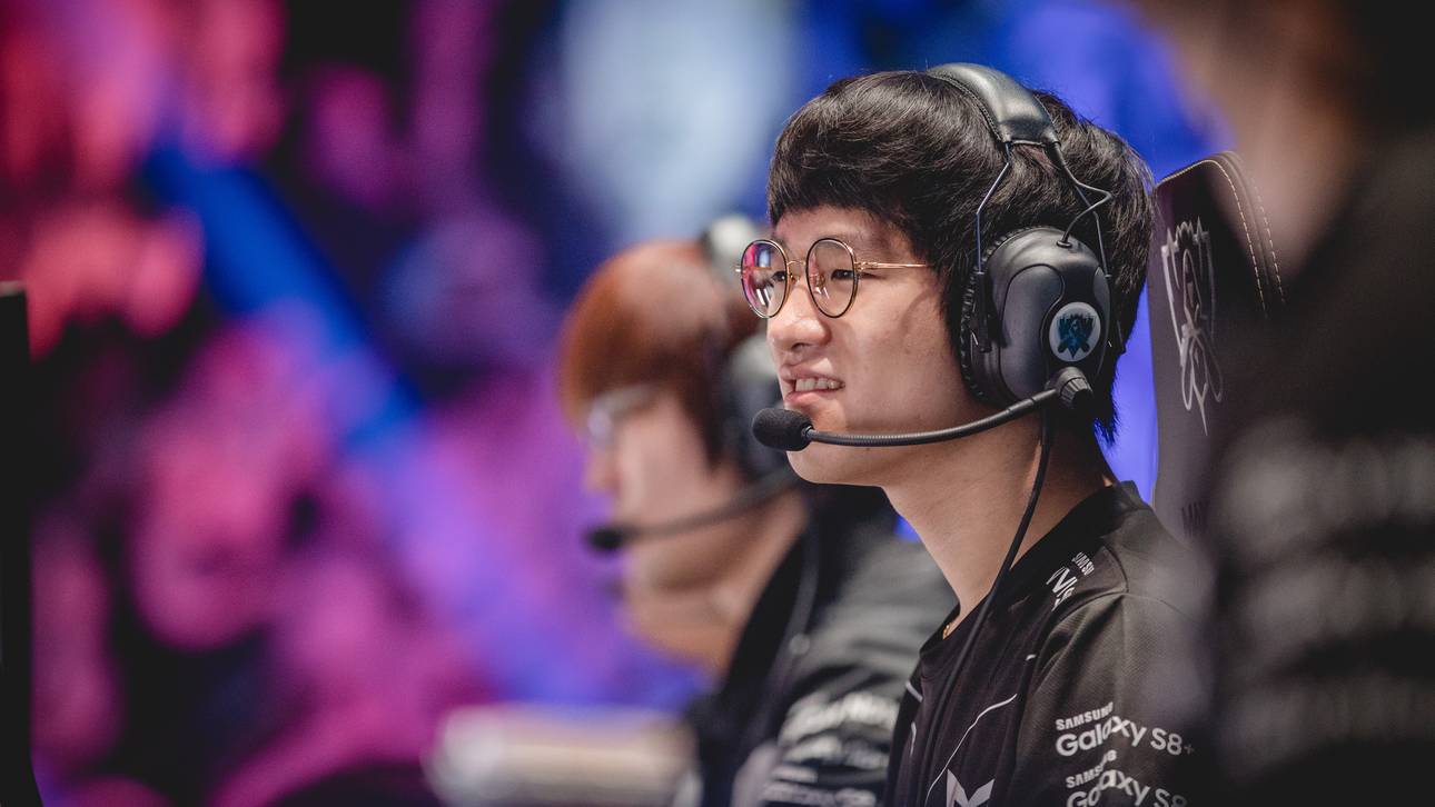 Samsung Galaxy trotzt Team WE